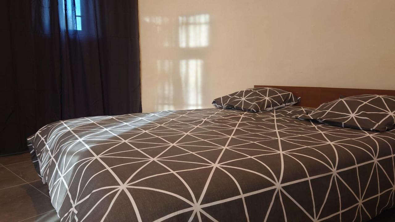 Appartement De La Tour Connaux Esterno foto