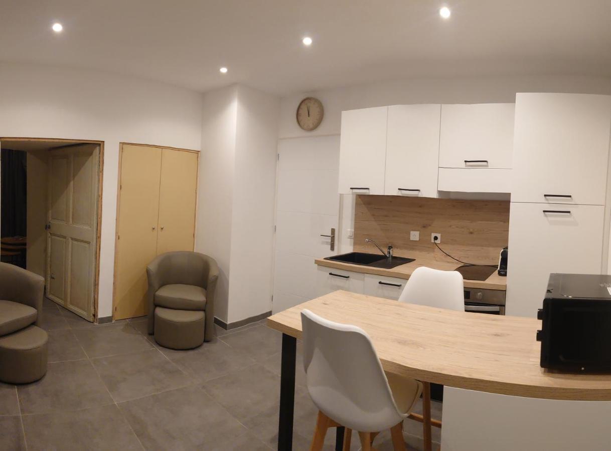 Appartement De La Tour Connaux Esterno foto